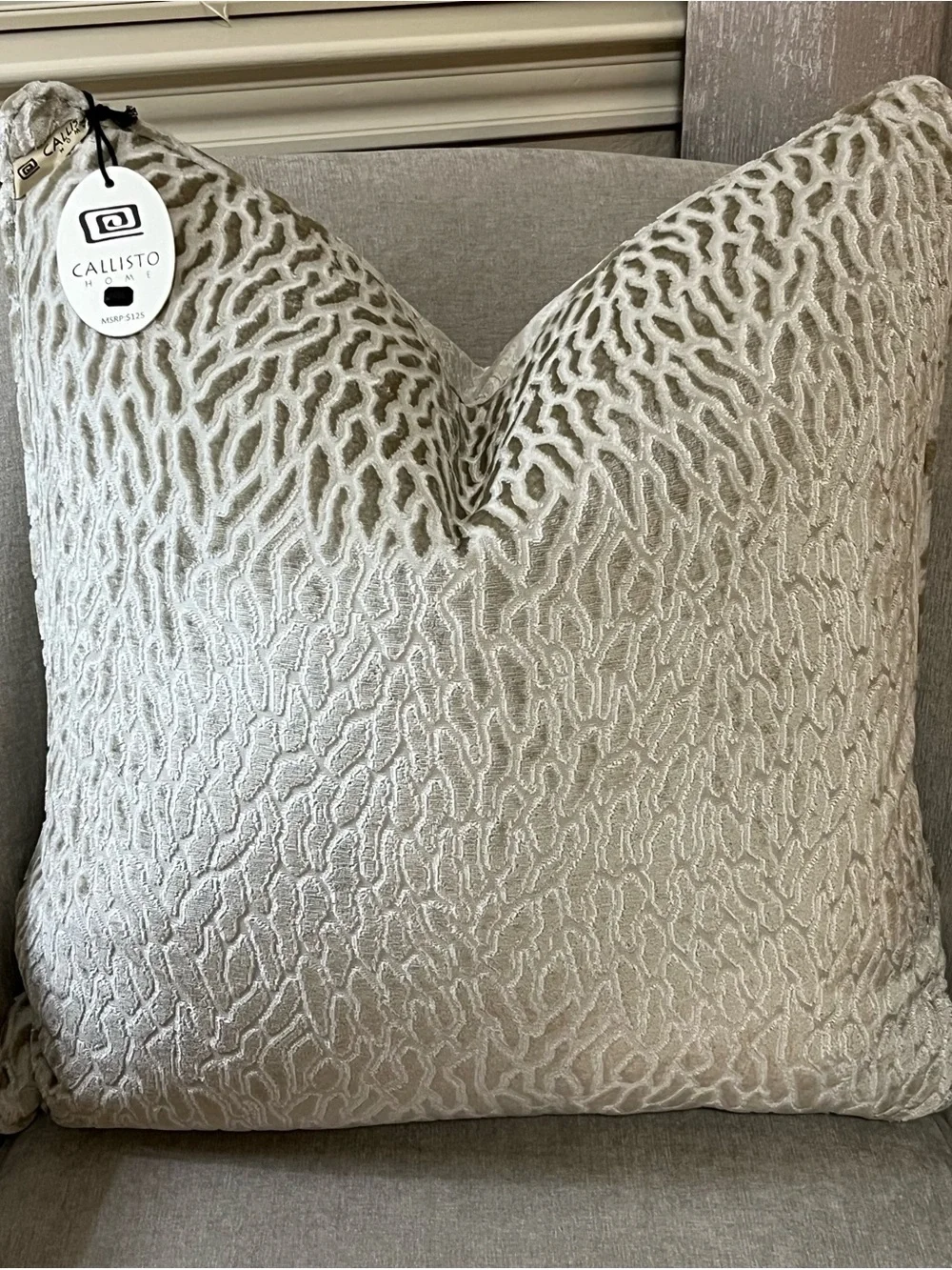 1-CALLISTO HOME CUT VELVET ANIMAL PRINT LUXURY DECORATIVE PILLOW (T01020F12)